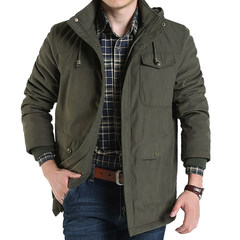 The old men in the new winter coat thickening in the long section of outdoor sports plus velvet cotton padded jacket middle-aged male coat XL suits about eighty kilograms Army green