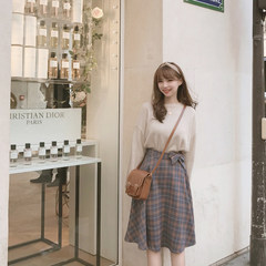 In autumn and winter, women's fashion temperament, ladies in the long, small fresh knitted skirt, two sets of skirts S Beige sweater