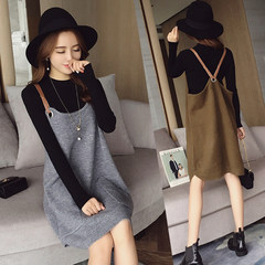 2017 autumn and winter new Korean version of women's fashion casual wool dress, two sets of long straps skirt M Army green skirt + T-shirt