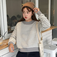 Autumn and winter 2017 new Korean loose all-match long sleeved Pullover Sweater Coat striped sweater short female students F Light grey