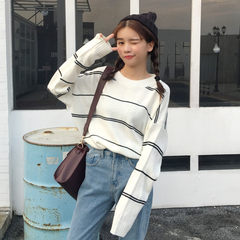 Autumn and winter women's new 2017 Korean version of the sweet touch color stripes sleeved long sleeved sweater loose student coat F white