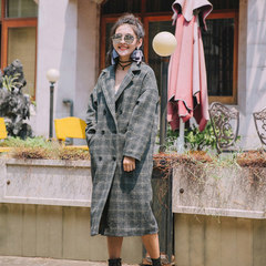 Women wear woolen coat in the long section of Korean female and 2017 new students retro Plaid wool tweed coat thickening XS gray