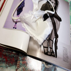 Sexy underwear lady silk seamless transparent thin silk milk white black lace briefs waist strap S 10, white - T-shaped
