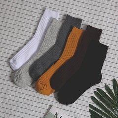 Korean INS Japanese version of the Korean version of the basic retro stripe, simple solid color in cylinder cotton socks, men and women, lovers stockings Size 35-44 black