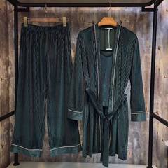 Super beautiful velvet pajamas three piece goddess new winter long sleeved robe Home Furnishing thickened loose suit. F Gem green