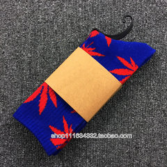 South Korea socks socks from Harajuku basketball men and women Cotton Street personality tide Maple skateboard stockings Size 35-44 Red leaves of blue background