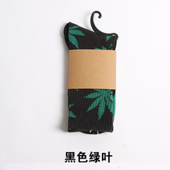 Shipping autumn maple leaf cotton socks and women Street Harajuku lovers personality skateboard stockings Size 35-44 Black green leaves