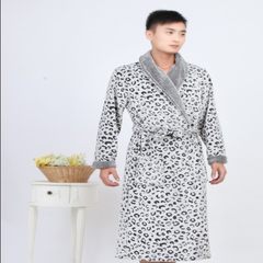 Autumn and winter lengthened Home Furnishing thickened hooded bathrobes clothes Nightgown flannel pajamas increase male couple special offer Large code lengthening gray