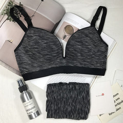 Autumn and winter Korean version, no magnetic, traceless, no steel ring anti shock, gather running, underwear, bra set two sets of women black suit 32/70AB cup