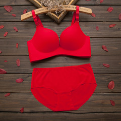 Marry red thin sexy bra year of fate gather a seamless underwear female suit rim bra Red [suit] 85/38C [thin section]