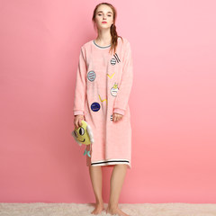 Special offer every day sweet Korean female flannel Nightgown Pajamas long sleeve winter winter coral velvet skirt thickened S 6402 Pink