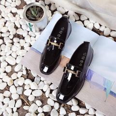 2017 new autumn women's shoes, fashionable metal buttons, plush shoes, flat bottomed college, comfortable peas shoes, single shoes Thirty-eight Black single paragraph