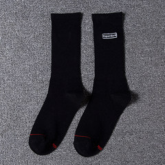 Male socks ulzzang of men and women in Europe and the street tide socks high tide brand skateboard movement barrel Harajuku stockings socks 5XL (280 Jin) Pure black color (recommended by the store manager)