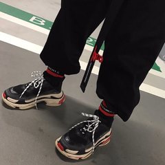 INS with super fire winter sports shoes ulzzang male couple Korea Harajuku retro casual thick soled running shoes Thirty-eight Black red
