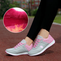 The spring and autumn of middle-aged women sports shoes and leisure shoes Pimian mother breathable soft bottom lightweight antiskid shoes Thirty-eight 601 extra fine grey powder