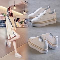 White shoes fall 2017 new all-match Korean platform shoes thick soled shoes in the students' leisure shoes. Thirty-eight white