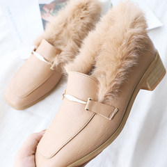 The little girl students all-match Korean shoes retro loafer 2017 autumn new square with rough documentary shoes Thirty-eight Apricot - feathers