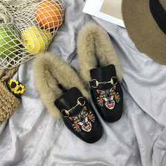2017 female rabbit fur shoes new shoes and embroidered cashmere Beanie Korean flat all-match loafer shoes scoop tide Thirty-eight Black Panther 2