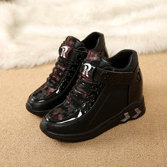 2017 new winter increased in sport shoes, casual shoes and Korean all-match cashmere thick Velcro shoes Thirty-eight Black red
