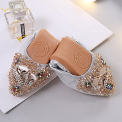 Diamond pointed shoes shoes and Doug flat shoes soft bottom mother female Korean women shoes size shoes 31 standard code number silvery