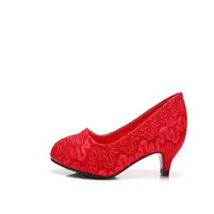 Pointed lace women's shoes, wedding shoes, bride's wedding dress, heel and heel, big red, medium and low back Thirty-five Red 3 cm heel
