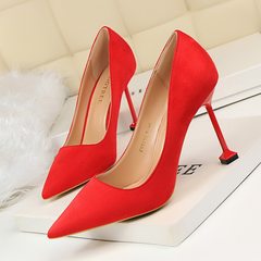 2017, early spring new pointed shallow suede high-heeled shoes, elegant black fine heel, professional OL single shoe Bridesmaid Wedding Shoes Thirty-eight gules