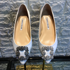 [small] a Rhinestone Buckle Binbin black satin shoes with flat shoes with low Sequin shoes Asakuchi Thirty-eight white