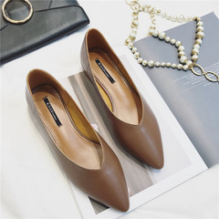 Korean pointed shoes spring 2017 all-match shallow mouth sets foot with low flat soft thick with grandma retro shoes Thirty-eight brown