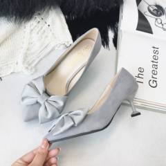 Black high-heeled shoes, female summer 2017 new style cat heel shoes, fine point heel 5cm bow knot single shoe, heel heel in spring Thirty-eight gray