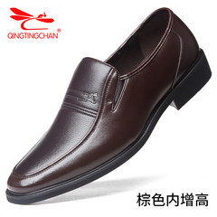 The fall of men's leather shoes leather breathable shoes in elderly male new business dress casual leather shoes. Thirty-nine Brown color