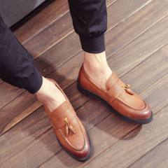 The spring and autumn Korean men's leather wax tassels pedal loafer shoes Doug British style leisure shoes increased Forty-one Brown (Liu Su)