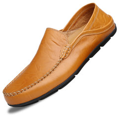 The new men's shoes and casual shoes with male leather shoes Doug cashmere soft bottom shoes driving lazy shoes Thirty-eight Yellow brown