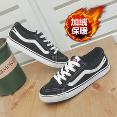 A couple of low all-match men casual shoes black youth canvas shoes trend of Korean students cashmere thermal shoes Forty-three Black plus velvet 2