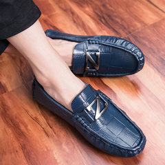 Popular men's casual shoes trend in autumn and winter all-match Korean male leather shoes with cashmere Beanie four slip-on Thirty-eight Blue buckle
