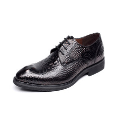 Crocodile shoes and leisure shoes business Korean male British men's leather shoes, Bullock shoes. Thirty-eight Black two generation