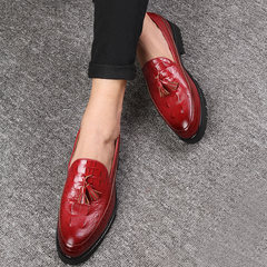Spring and Autumn Edition, pointed Bullock style male trend hair teacher leather shoes, British men's casual foot shoes Thirty-eight 61 red