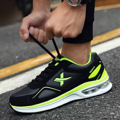 Men`s shoes in autumn and winter add fleece warm warm cotton shoes inside heighten sports leisure 100 take the Korean version of the fashionable running shoes 38 789 black green