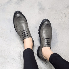 The increase in autumn shoes mens Bullock carved men's thick hair stylist British leisure shoes. Thirty-eight 8169 increase in gray