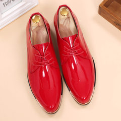 Young male Korean spring spring pointed shoes red shoes leather shoes stylist Korean character It's bigger than sneakers 1086 red