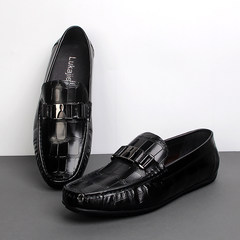 The new British business casual shoes Doug crocodile leather breathable shoes set foot shoes shoes shoes lazy Thirty-eight black