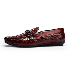 New leather shoes, men's crocodile lines, lazy drivers' shoes, English foot suits, business casual shoes, sailing shoes Thirty-eight Reddish brown