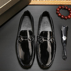 The new patent leather shoes Europe Doug male leather casual shoes driving British business casual shoes lazy Loafers Thirty-eight black