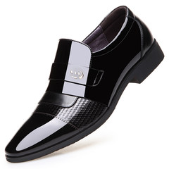 Business shoes male leather shoes leather winter breathable young British bright skin pointed wedding shoes increased Thirty-eight black