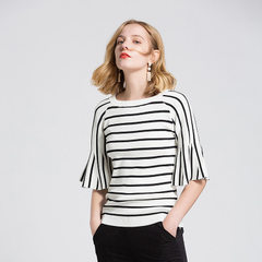 Fashionable temperament horn sleeve stripe t - shirt women`s sleeved blouse 2018 summer new style pu white 