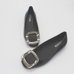 Amazon fashionable plastic low-top shoes for women waterproof skid-proof flat flat flat buckle doudo black 36 