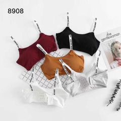 The shoulder strap padded with a thin sports bra and a short suspender vest for women white All code 
