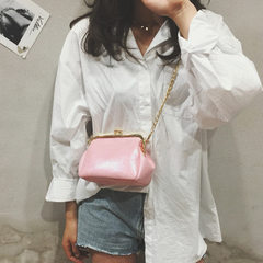2018 summer new fashion women`s bag iron clip hold dinner party bag chain slanted with Korean versio pink 