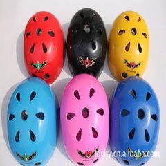 儿童轮滑运动头盔，儿童自行车运动头盔，儿童溜冰运动头盔 S