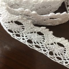 Manufacturer direct selling terylene hollow-out tablecloth curtain lace sunflower lace lace lace lac white 