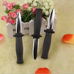 A replacement April fool`s day toy shrink knife re black 